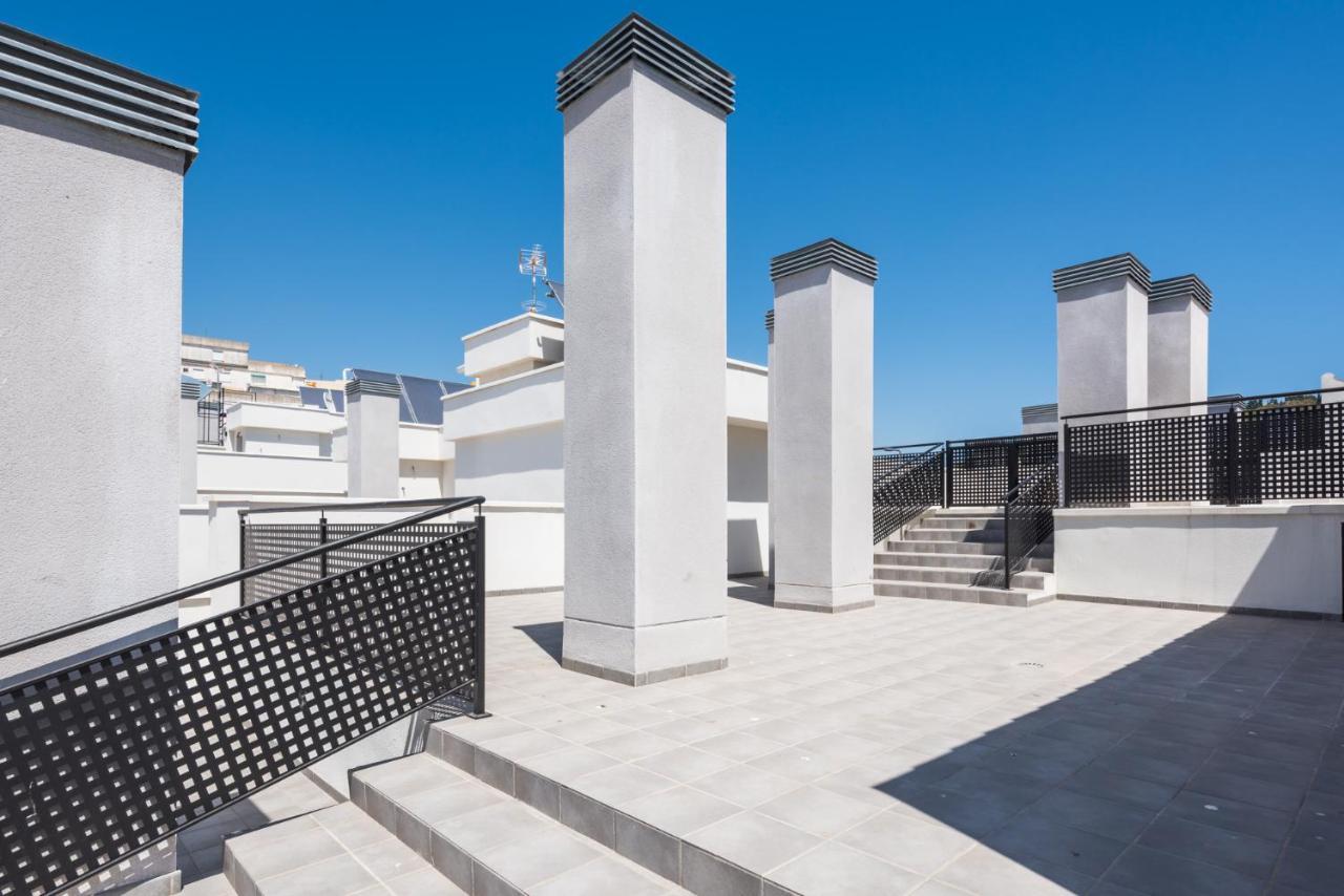 شقة Atico Con Terraza Ac 1Hab En El Centro Y Piscina Comunitaria مالقة المظهر الخارجي الصورة